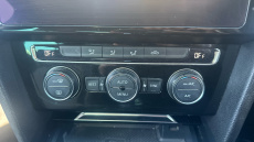 Volkswagen Passat 2.0 TDI R-Line 4dr DSG [Panoramic Roof] Diesel Saloon